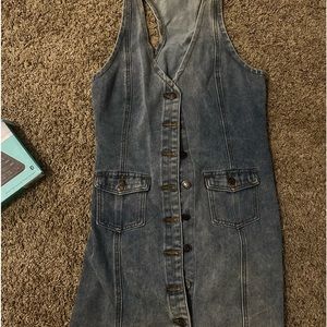 Med women’s clothes lot